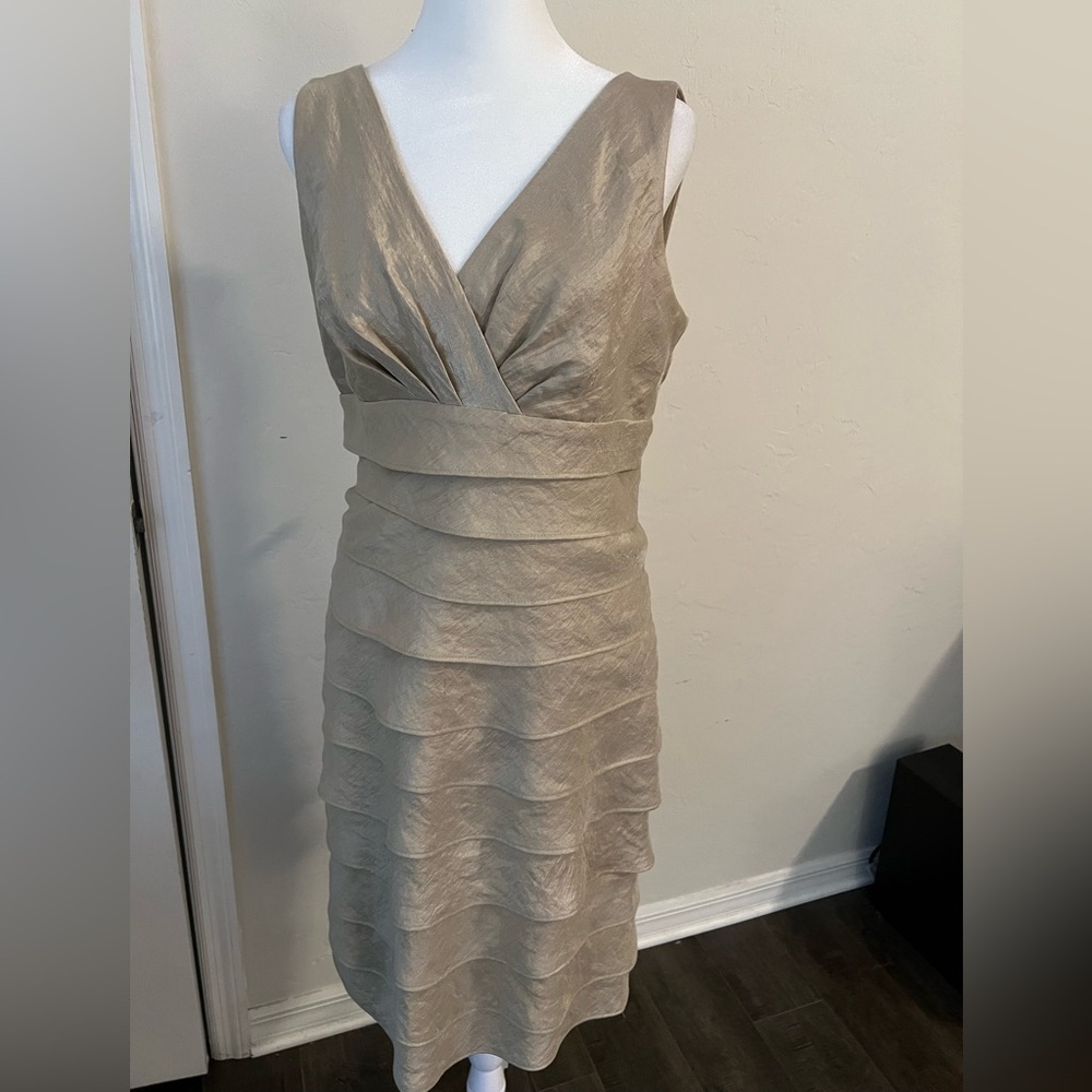 London Times layered sheath